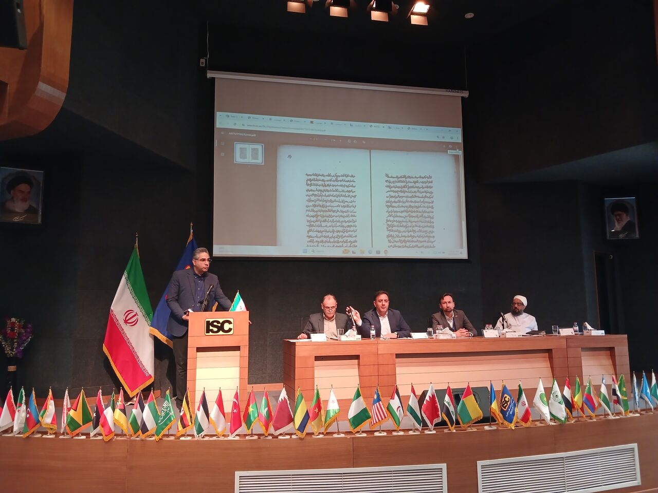 شیراز، میزبان گفتوگوی ایرانشناسان درباره دیپلماسی علمی و فرهنگی