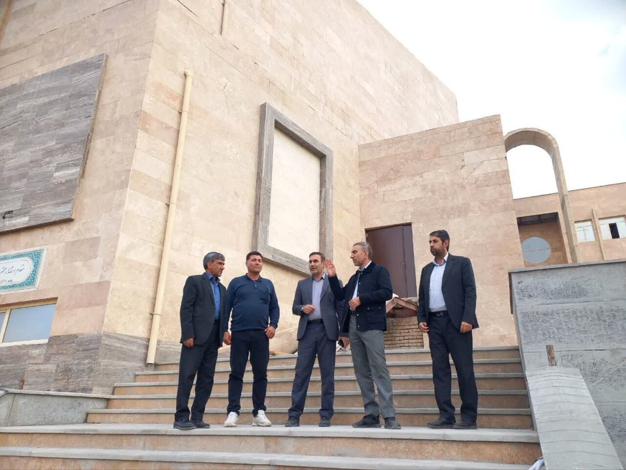 عملیات تکمیل مجتمع فرهنگی هنری سرپل‌ذهاب با شتاب مناسبی در حال انجام است