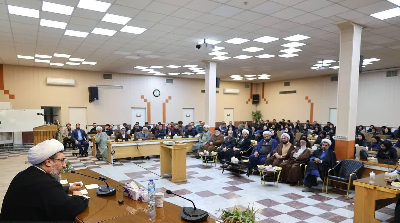 امام جمعه تبریز: اساتید دانشگاه‌ها پرچمدار تحول در کشور هستند