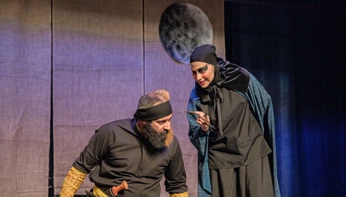 اجرای «ماهی بلژیکی» آروند دشت‌آرای و میزبانی سنگلج از «اولین گمنامه»