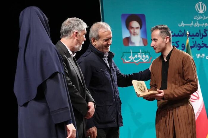 کتابخانه‌ای با نشان ملی در دل یک روستا / بیساران پیشتاز ترویج کتابخوانی در کشور