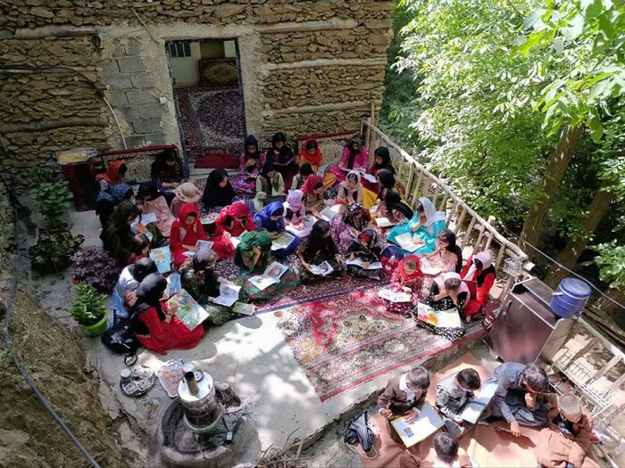 کتابخانهای با نشان ملی در دل یک روستا / بیساران پیشتاز ترویج کتابخوانی در کشور