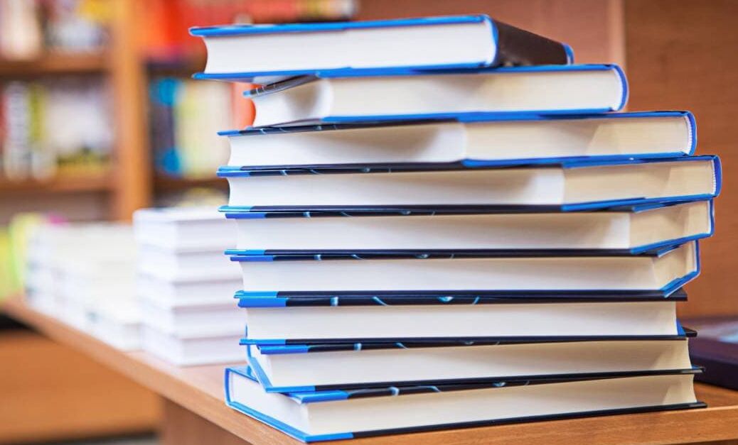 کتاب فقهی "مداخلات زیبایی زنان" در قم منتشر شد