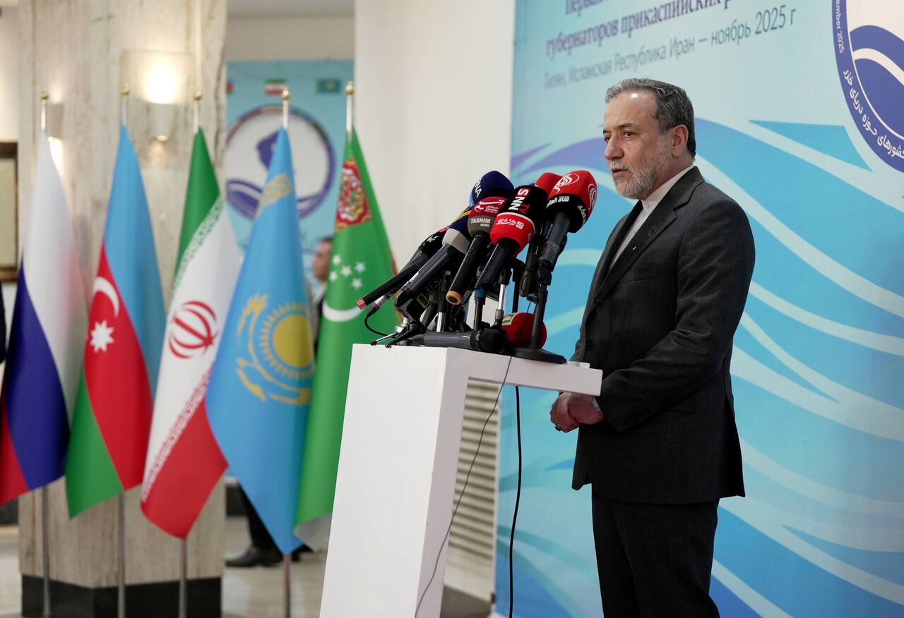 Iran poudarja strateški pomen Kaspijskega morja in krepi vezi s sosedami