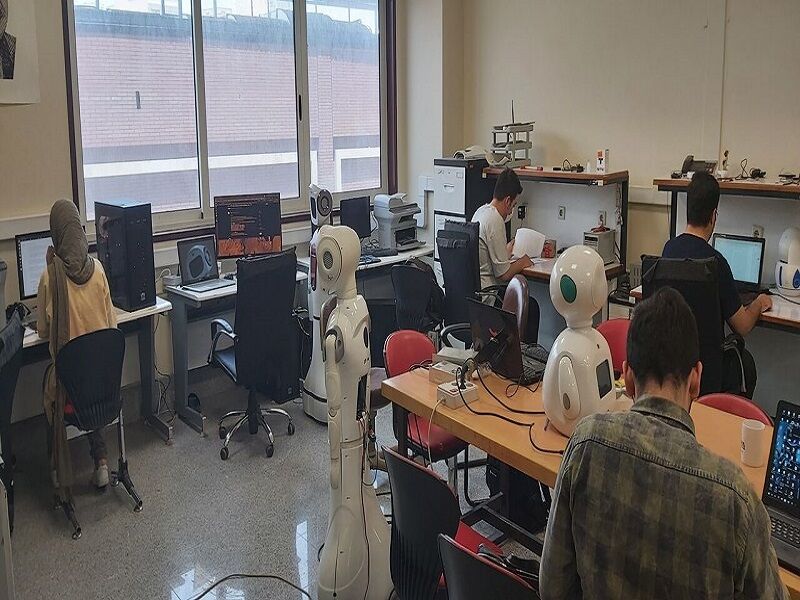 توسعه ربات‌های اجتماعی در کشور با وجود تحریم‌ها متوقف نشده است