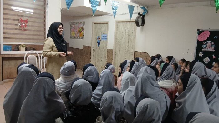 مدل کرمانشاه برای ترویج کتابخوانی؛ همکاری مدرسه و کتابخانه در تربیت نسل کتاب‌محور