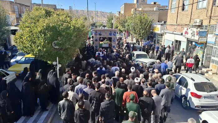 گیلانغرب میزبان لاله‌های فاطمی