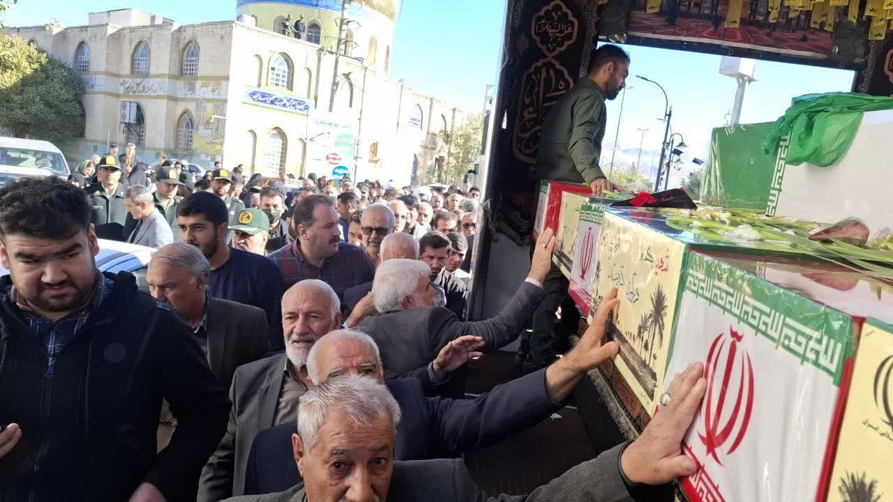 فیلم | آیین تشییع پیکرهای هفت شهید گمنام در گیلانغرب