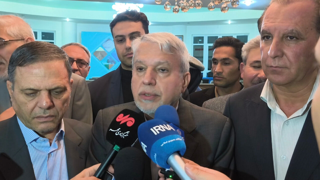 وزير التراث الثقافي : عدد السياح في البلاد سجل 4.5 ملايين شخص وزير التراث الثقافي : عدد السياح في البلاد سجل 4.5 ملايين شخص