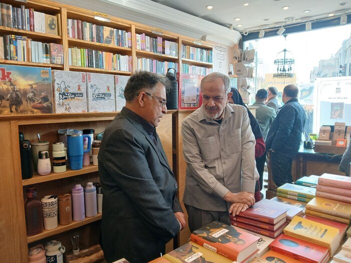 احمد مسجدجامعی: کتابگردی، آئینی برای تقویت همبستگی مردم است