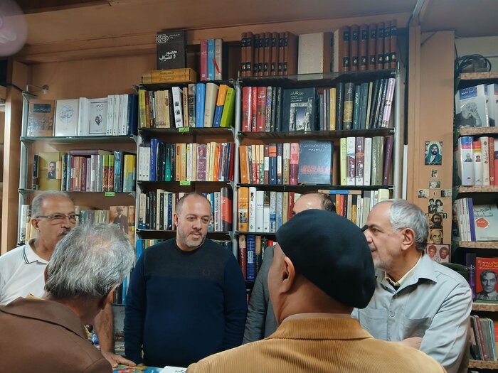 احمد مسجدجامعی: کتابگردی، آئینی برای تقویت همبستگی مردم است