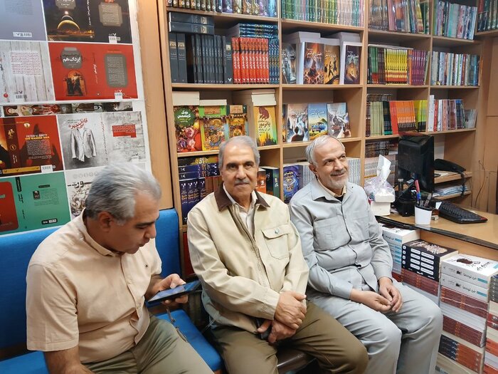 احمد مسجدجامعی: کتابگردی، آئینی برای تقویت همبستگی مردم است