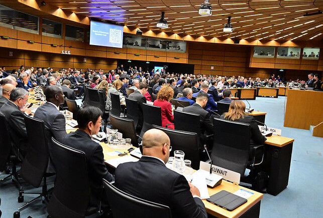 Голосование по резолюции отложено на четверг; Совет управляющих МАГАТЭ приступил к обсуждению соглашения о гарантиях с Ираном