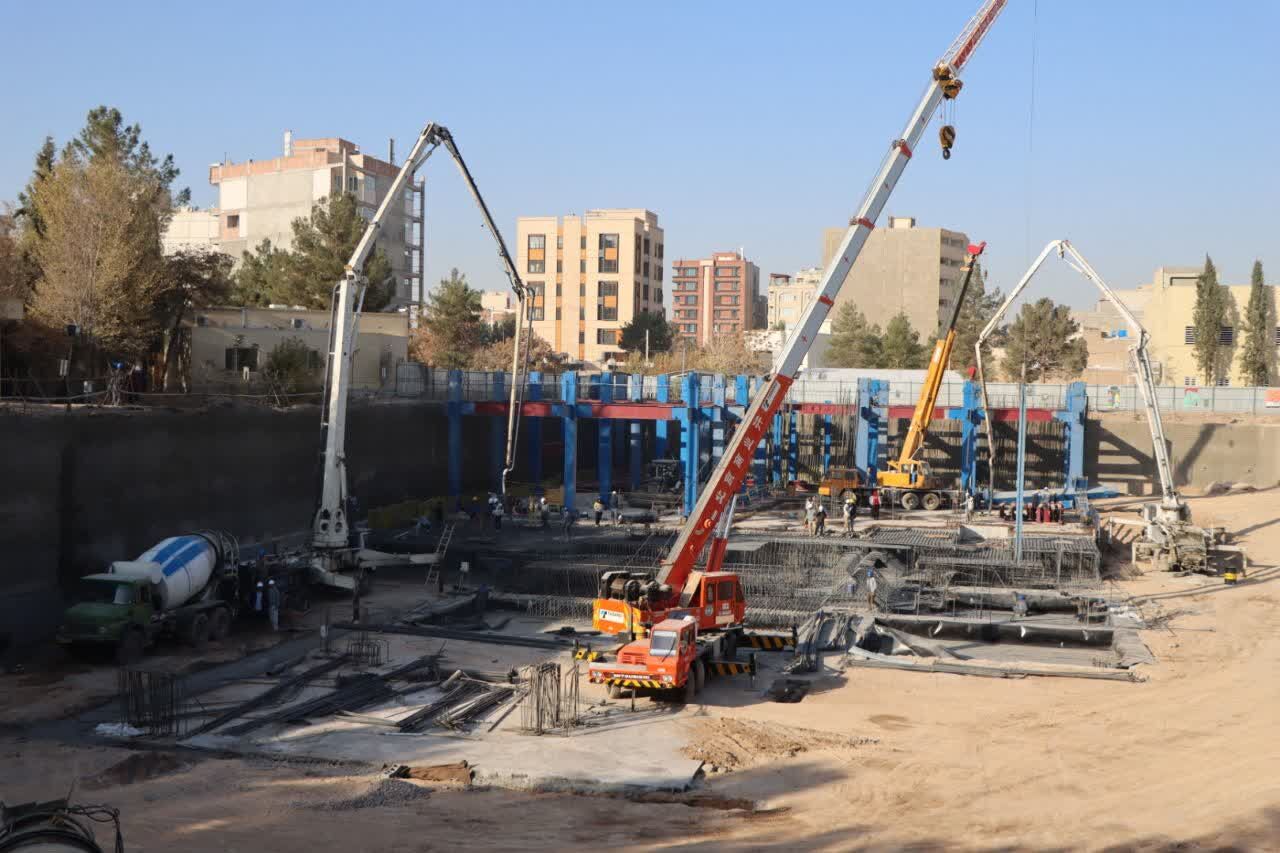 وزیر بهداشت: سرعت ساخت بیمارستان شهید سلیمانی کرمان حائز اهمیت است‌