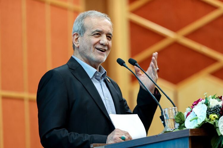 پزشکیان: قزوین می‌تواند الگوی پیشرفت کشور باشد