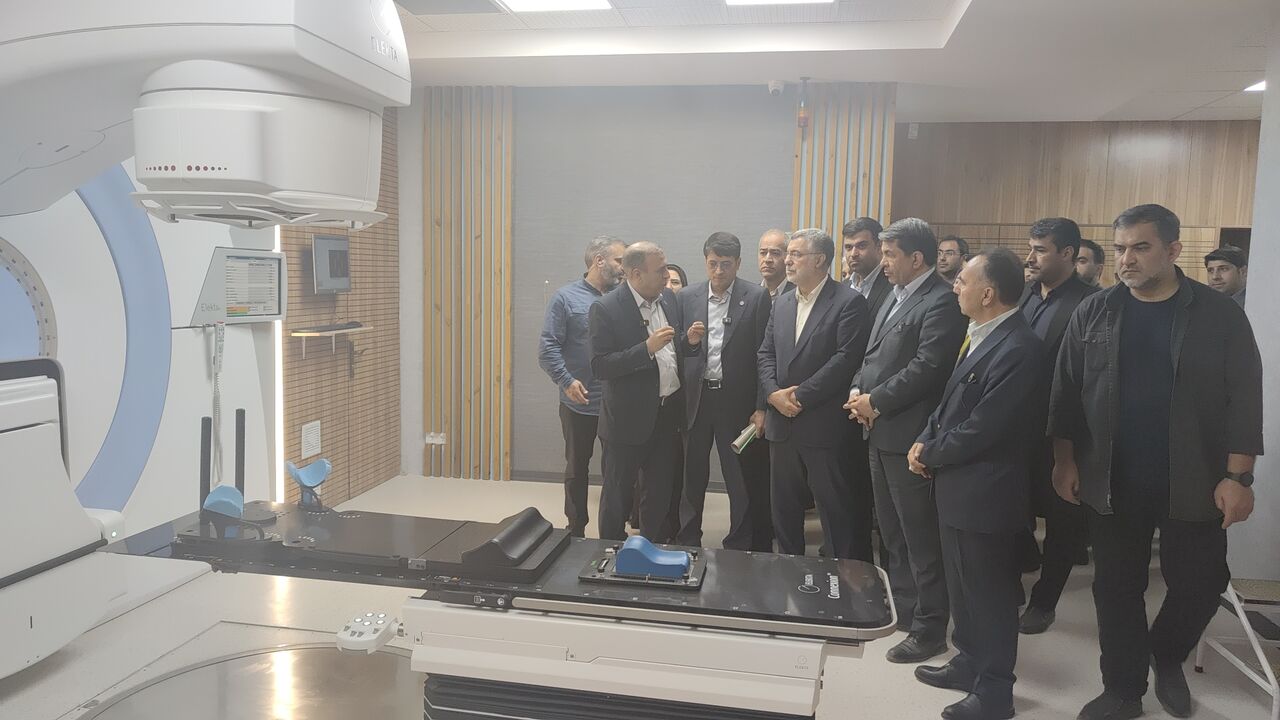 افتتاح همزمان سه پروژه بهداشتی و درمانی در شهربابک و راور کرمان