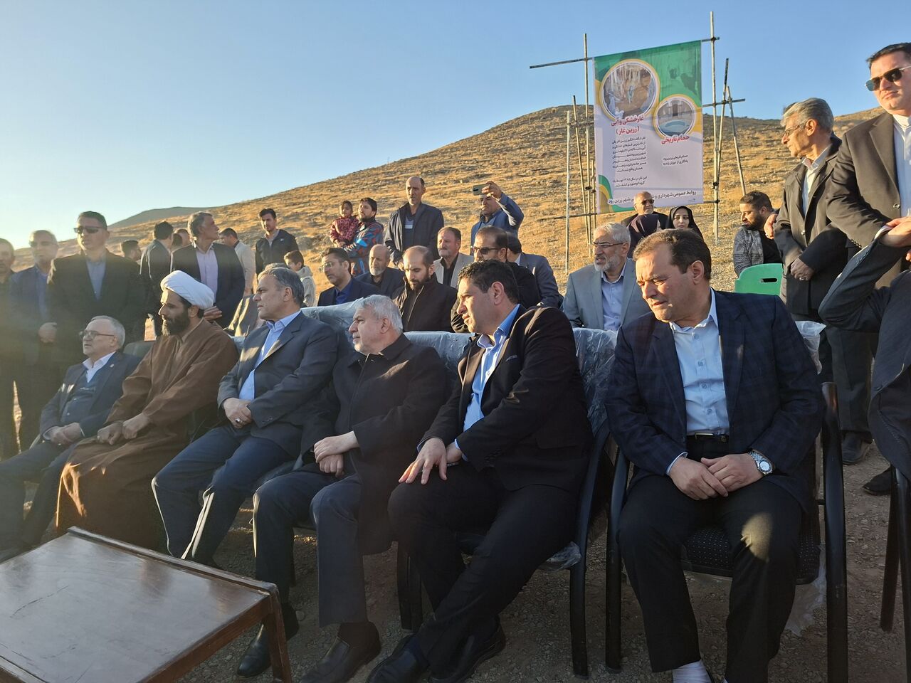 مطالعات فنی غار زرین رود خدابنده انجام شود