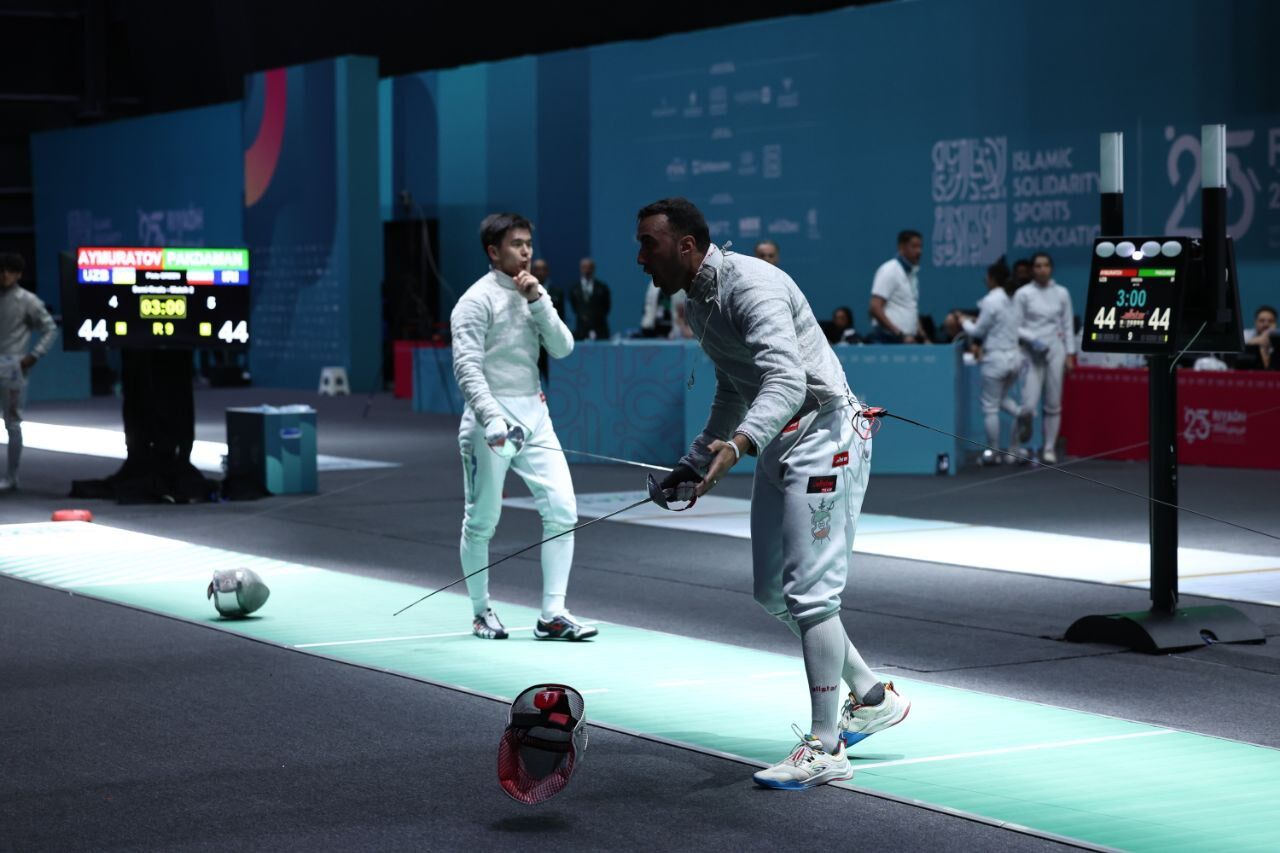 داوری پُر حرف و حدیث فینال را از ایران گرفت؛ تیم سابر مردان برنزی شد