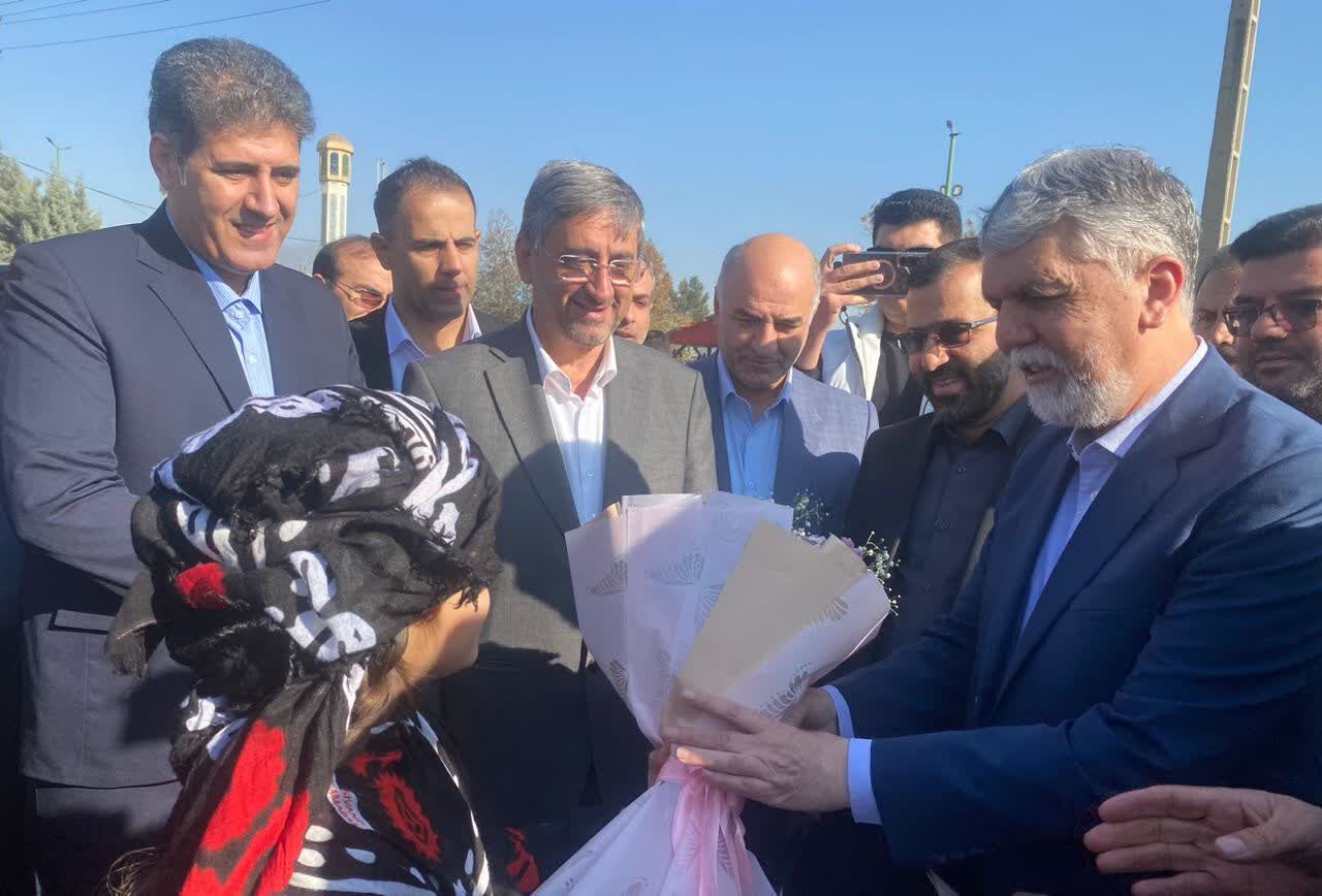 فیلم| سفر وزیر فرهنگ و ارشاد اسلامی به لرستان