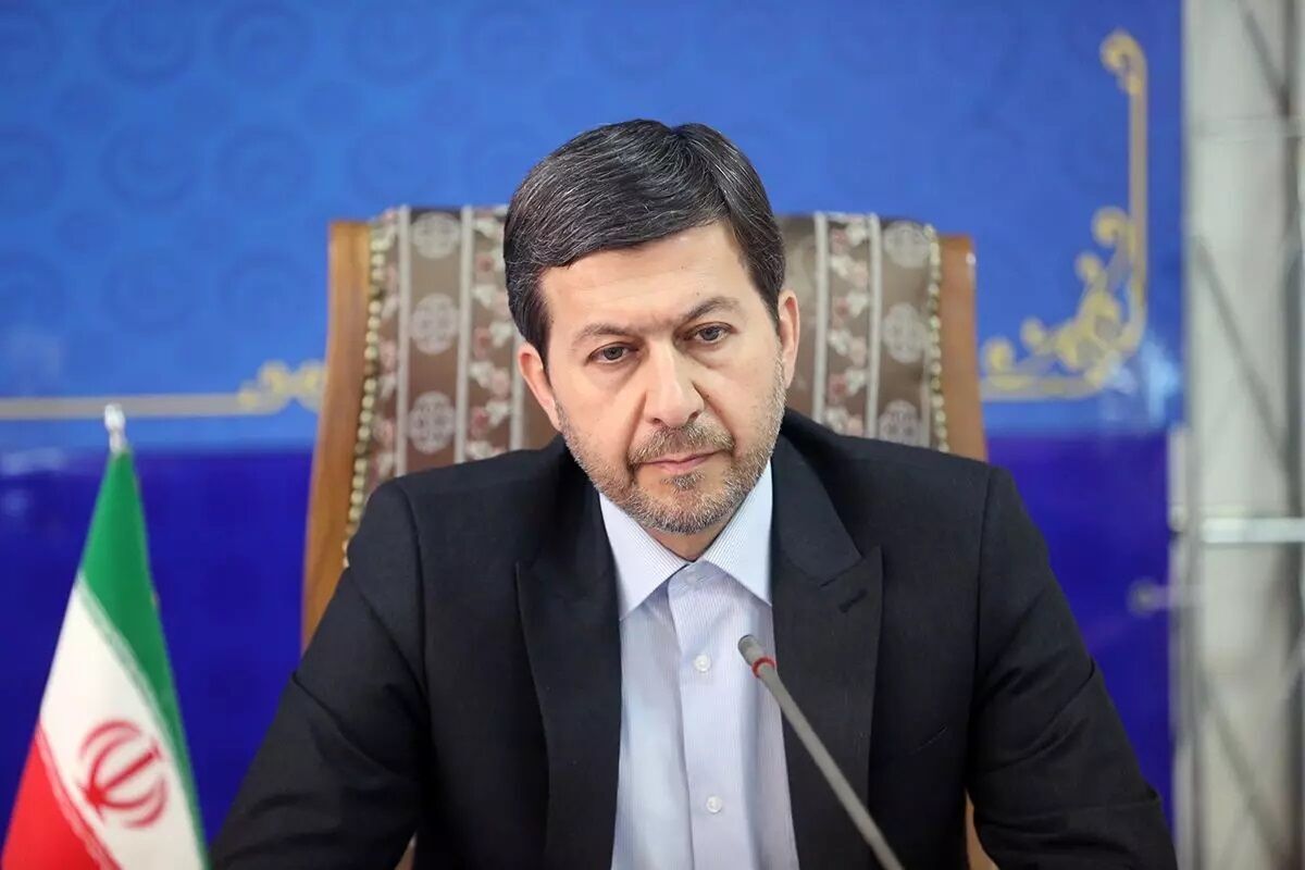 شایعه‌سازی رسانه‌ای علیه استاندار اصفهان/ از «سلام به دیوار» تا واقعیت احترام به کاسب محل