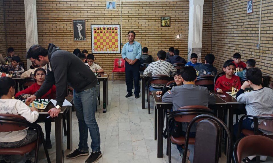 نفرات برتر مسابقات شطرنج نخبگان اردبیل انتخاب شدند