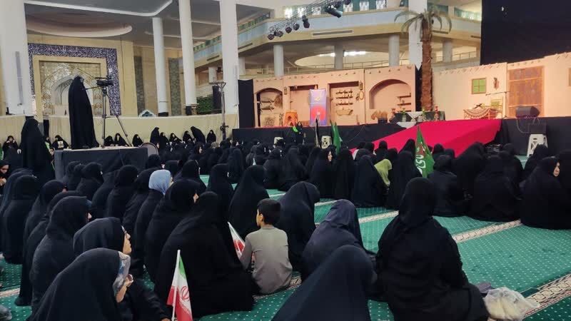 اجتماع حماسی بانوان زنجانی «مثل زهرا (س)» در زنجان برگزار شد