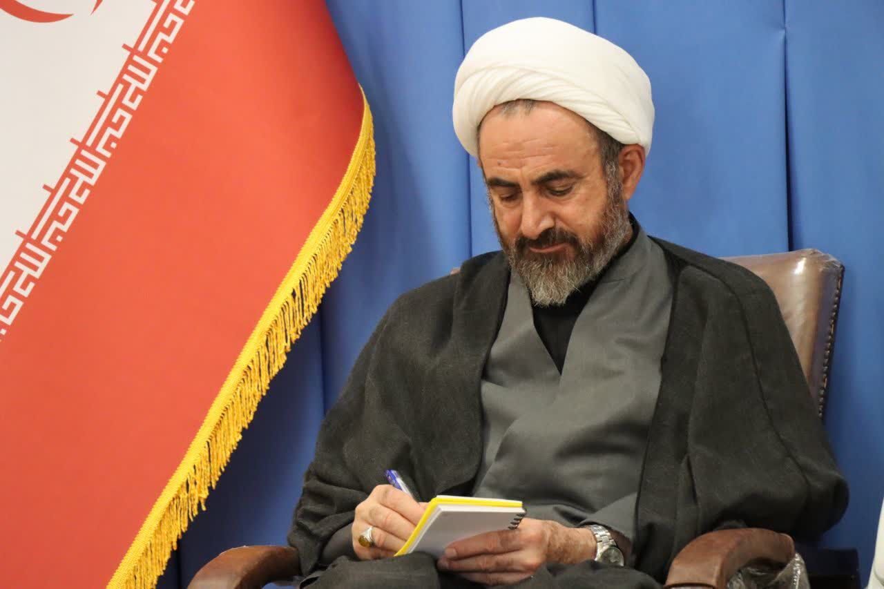 امام جمعه ایلام: رسانهها محور آرامش و امید در جامعه باشند