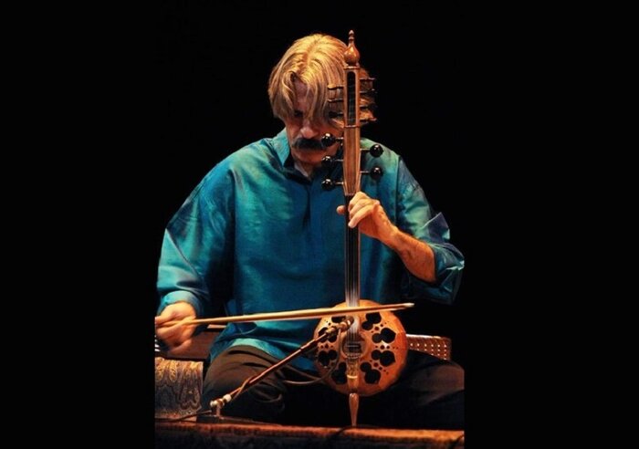 کمانچهنواز دیارِ حقیقت که موسیقی او را رها نکرد