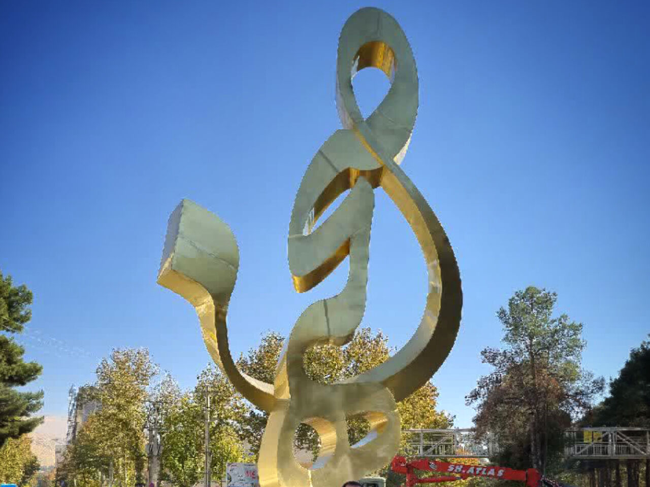 درخشش خط نستعلیق استاد کلهر در المان جدید میدان مولوی صحنه+ فیلم