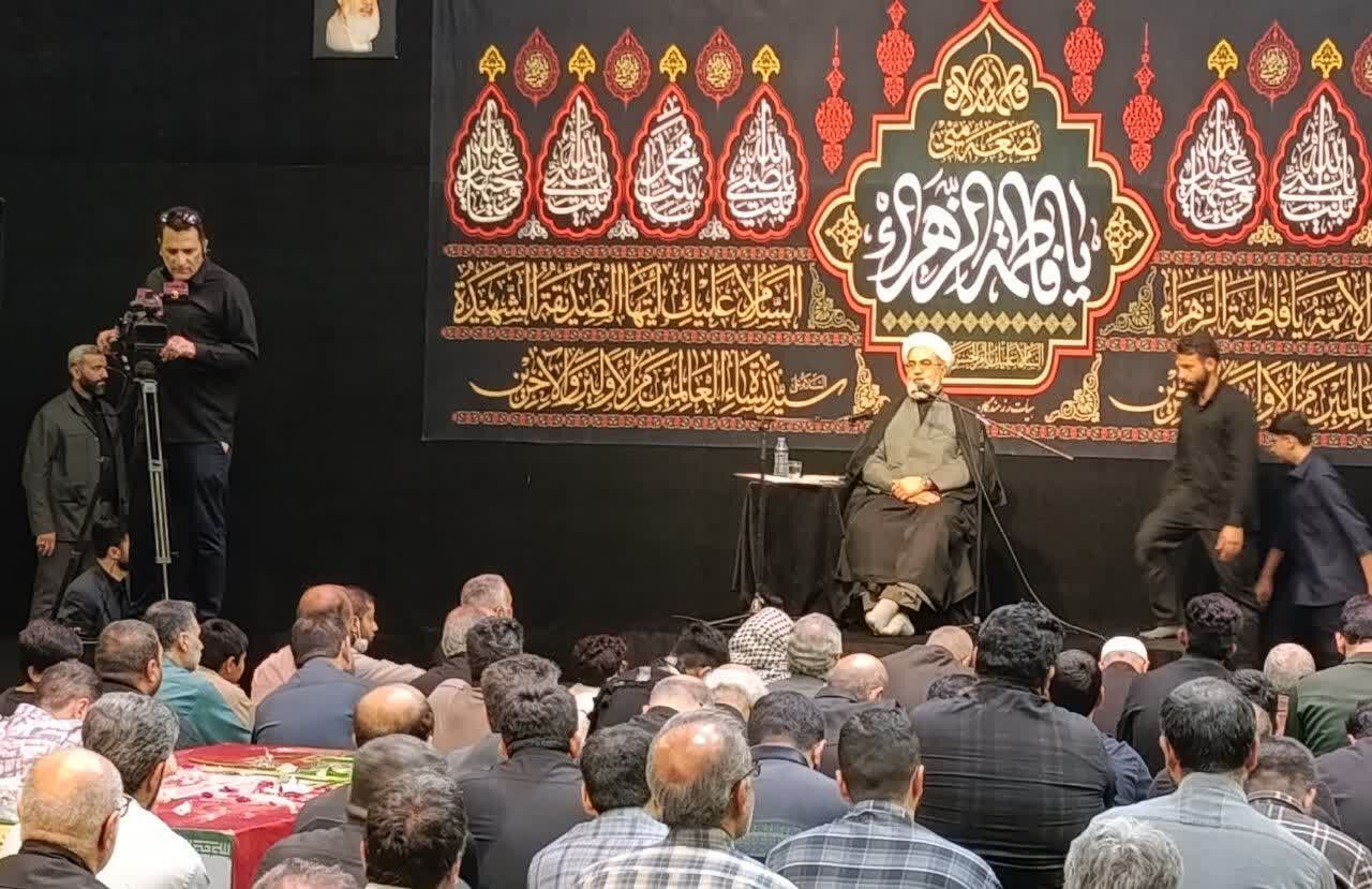 شهدای گمنام، درس‌آموختگان مکتب فاطمی و حسینی هستند