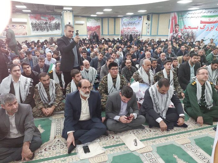 امام جمعه ایلام: بسیج عامل بازدارنده دشمنان انقلاب است