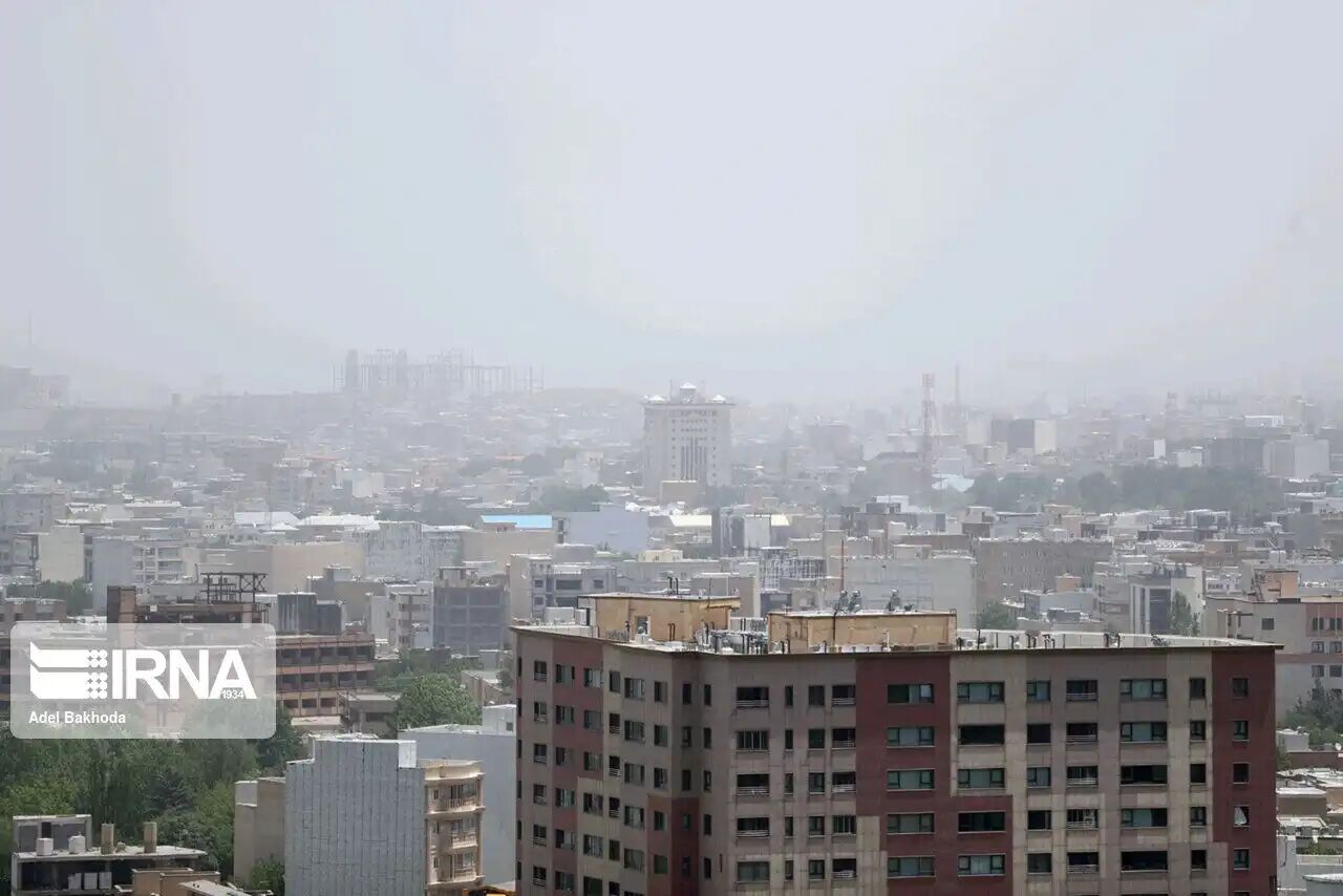 انباشت آلاینده‌های جوی در قزوین ادامه دارد