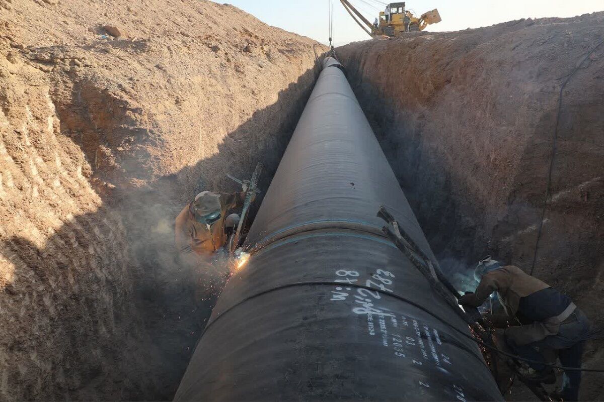 فاز نخست طرح انتقال آب دریای عمان به شرق کشور ۳۳ درصد پیشرفت دارد