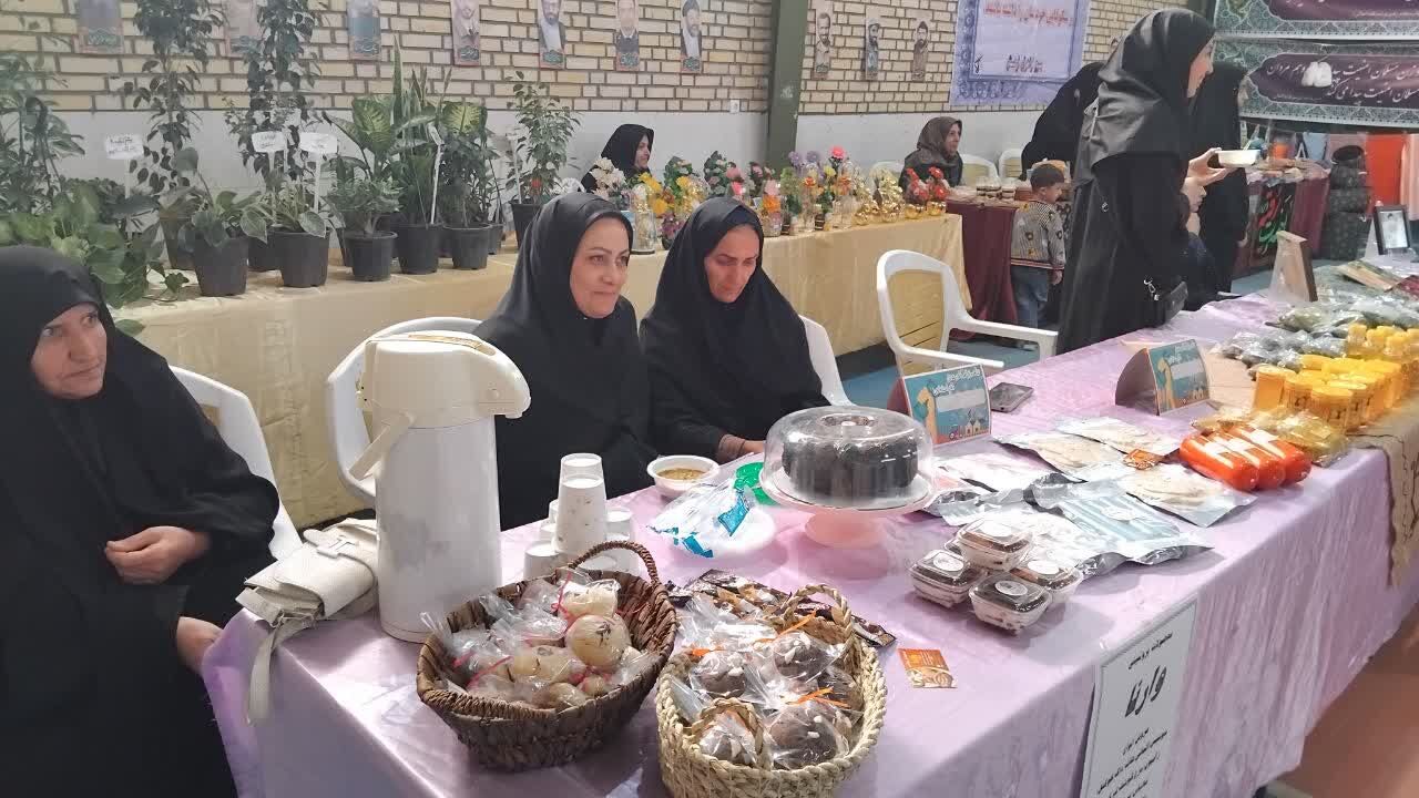 نمایشگاه اقتصاد مقاومتی در اردستان افتتاح شد