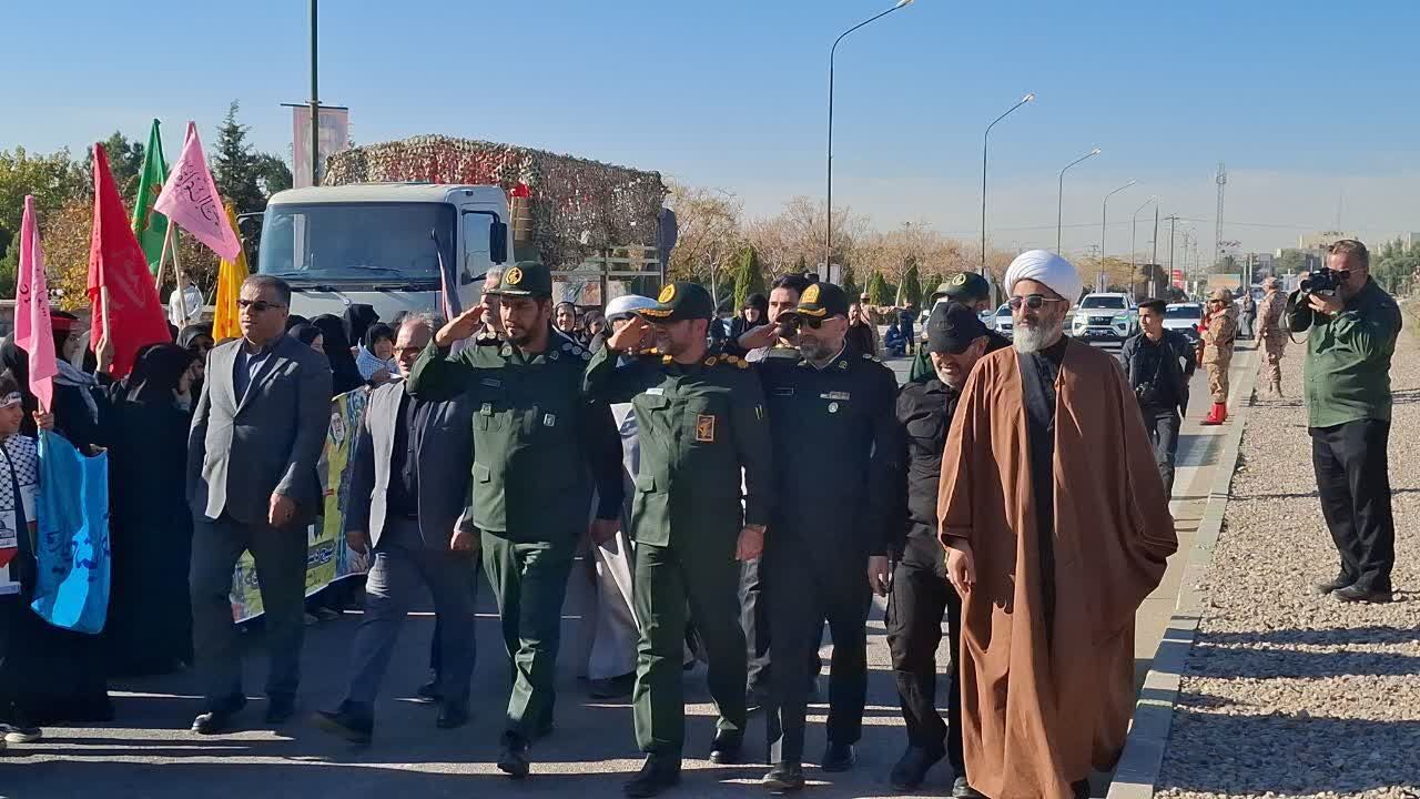 معاون استاندار: بسیج خط مقدم مقابله با تهدیدهای نوین است