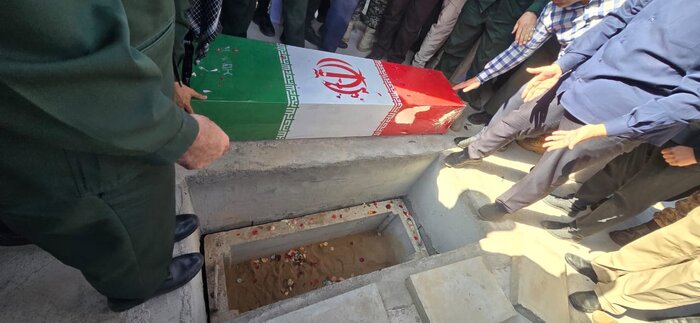 نسل جوان قدر استخوانهای پوسیده شهدا برای حفظ خاک ایران را بداند