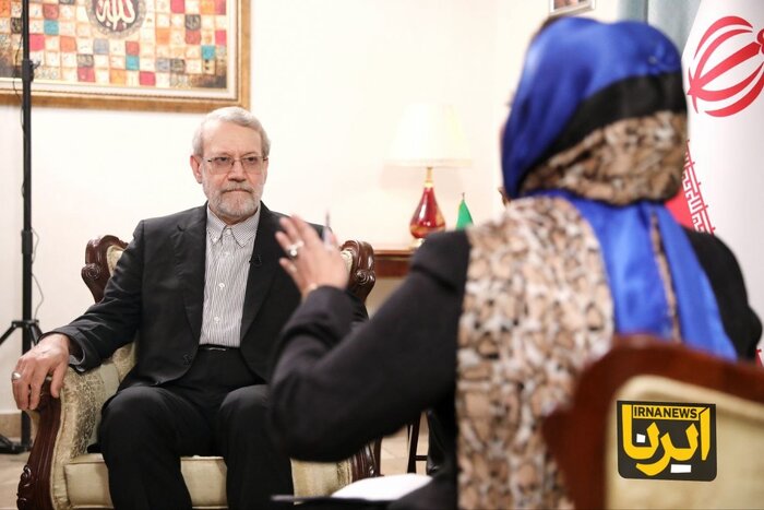 استفاده از انرژی هستهای در ایران با جدیت دنبال میشود/ تفکر آمریکا و اسرائیل احمقانه است