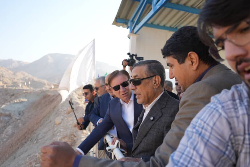 معاون رئیسجمهور: سد در دست ساخت دالکی بوشهر تا دو سال آینده آبگیری میشود معاون رئیسجمهور: سد در دست ساخت دالکی بوشهر تا دو سال آینده آبگیری میشود