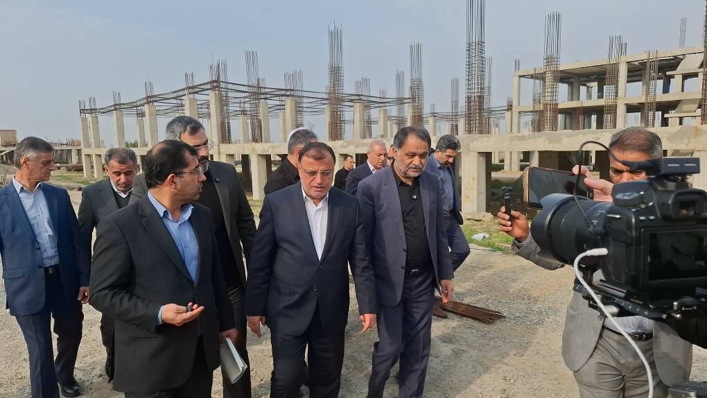 استاندار گلستان: دو پروژه راکد مسکن ملی با خلع ید پیمانکاران متخلف احیا شد