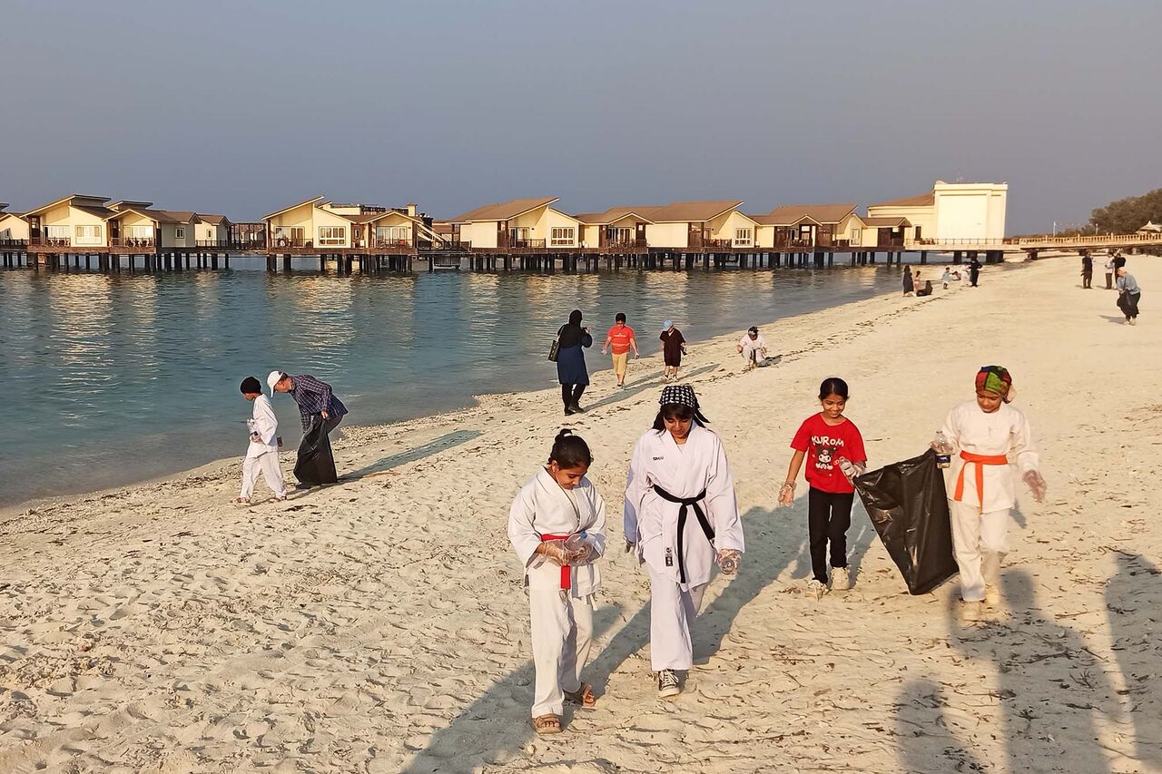 سواحل کیش از زباله پاکسازی شد