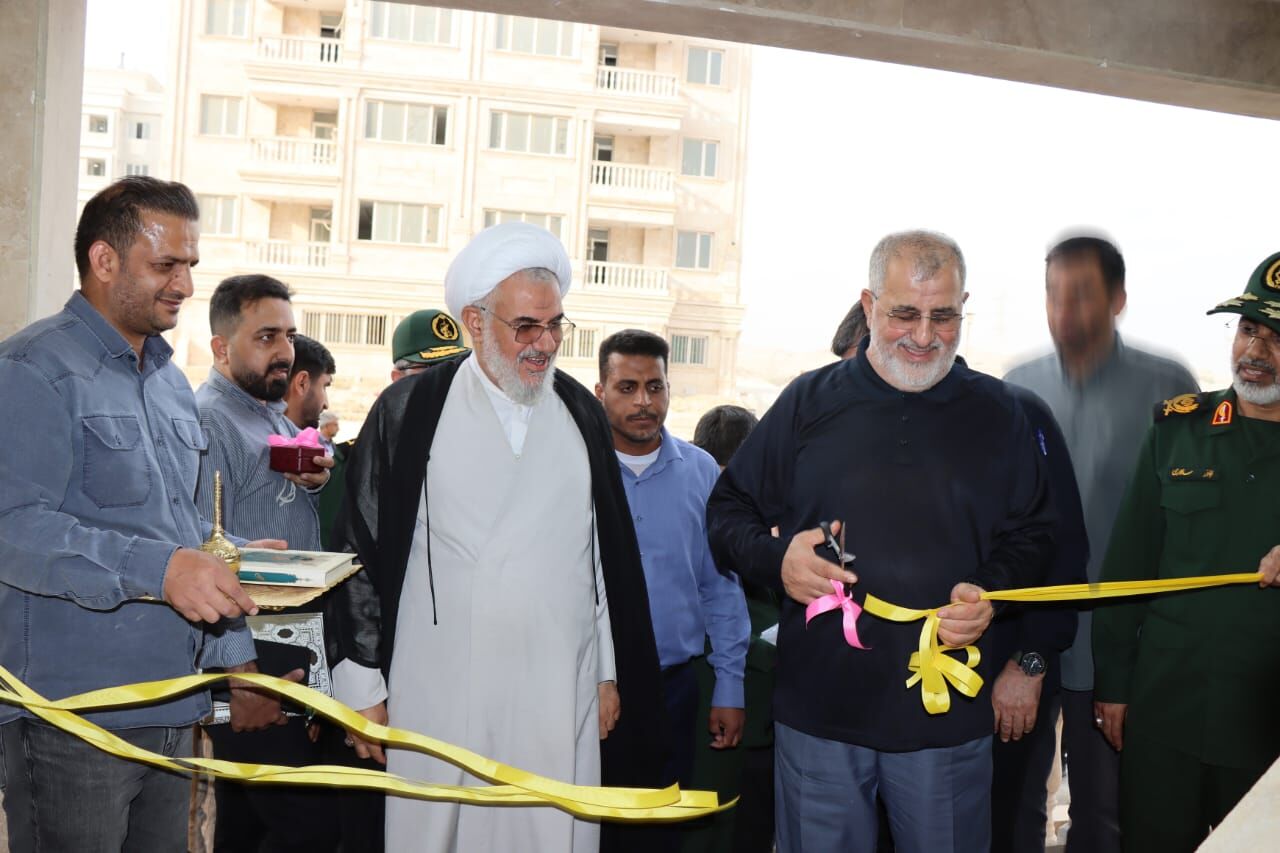 بهره‌برداری از طرح‌های عمرانی و محرومیت‌زدایی هرمزگان با حضور فرمانده‌ کل سپاه