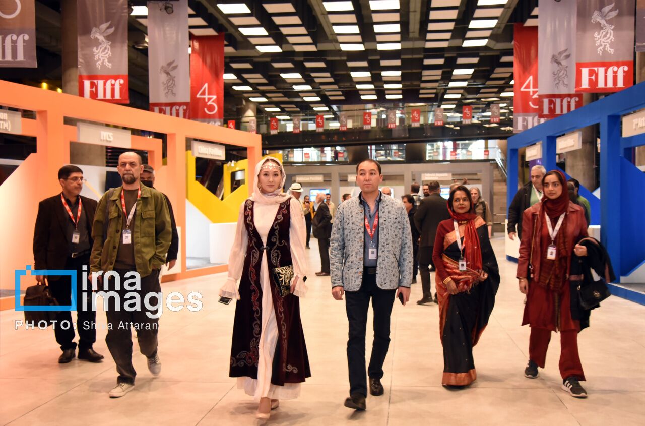 شیراز، شهرستان نیست؛ یک جهان است