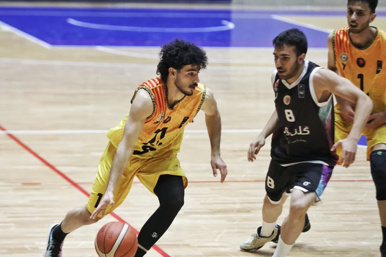 روز خوش والیبال و بسکتبال آذربایجان شرقی و توقف فوتبال در رقابت‌های دسته یک