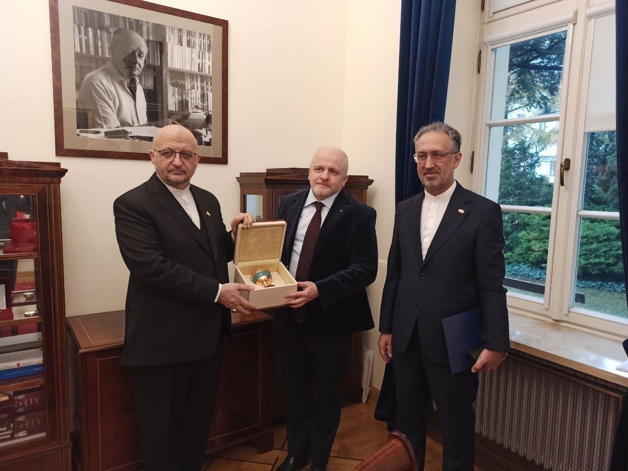 روابط تاریخی، تصویر مثبتی از لهستان در بین مردم ایران ایجاد کرده است