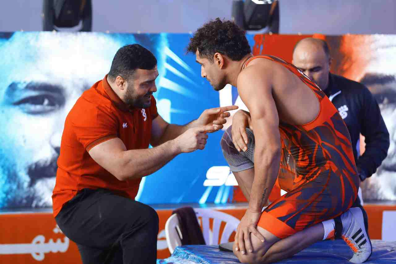 لیگ کشتی آزاد ایران با هیجان جهانی