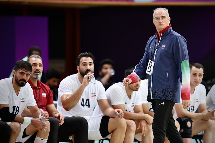 ملیپوش هندبال: نتایج ضعیف ریاض را در کویت جبران میکنیم/ این دستمزدها شایسته ما نیست