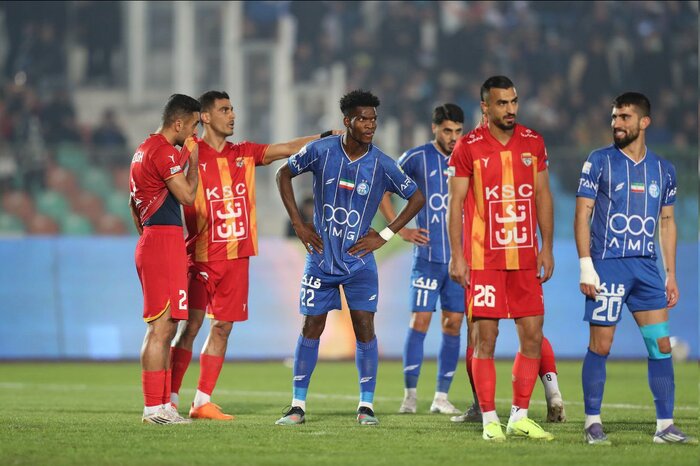 استقلال یک- فولاد صفر؛ صدرنشینی با دستهای طلایی آدان/ استقلال برای دربی گرم کرد