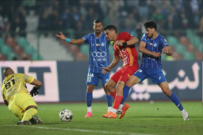 استقلال یک- فولاد صفر؛ صدرنشینی با دستهای طلایی آدان/ استقلال برای دربی گرم کرد