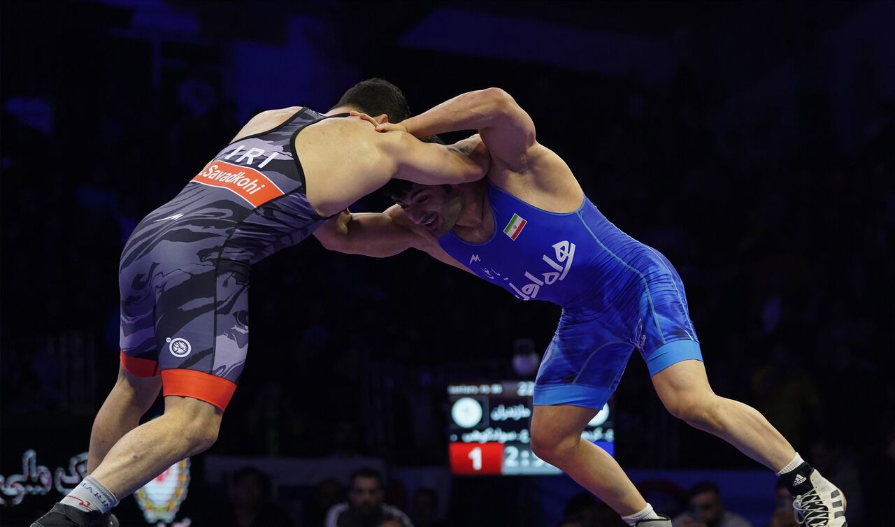 لیگ کشتی آزاد ایران با هیجان جهانی