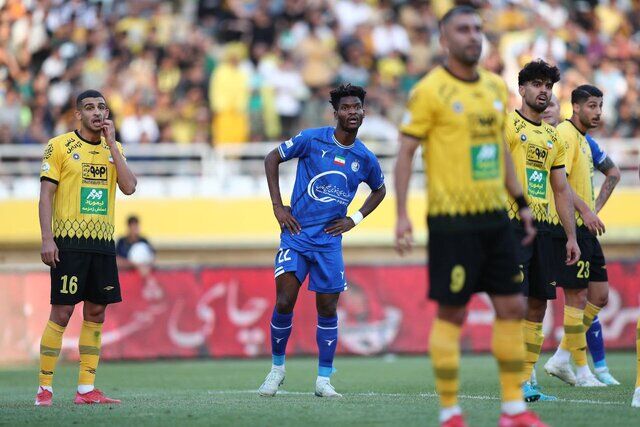 اعلام زمان دیدارهای معوقه و هفته‌های چهاردهم تا هفدهم؛ سپاهان-استقلال، ۱۱ دی در اصفهان